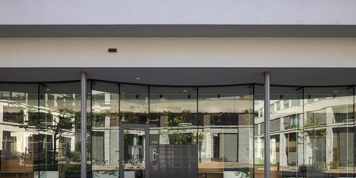 De entree van vestibule